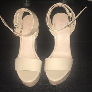 Nude wedges